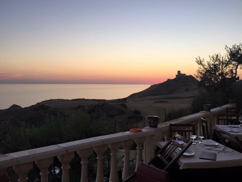 Bed and Breakfast La Collina Sul Mare Пальма-ди-Монтекьяро Экстерьер фото